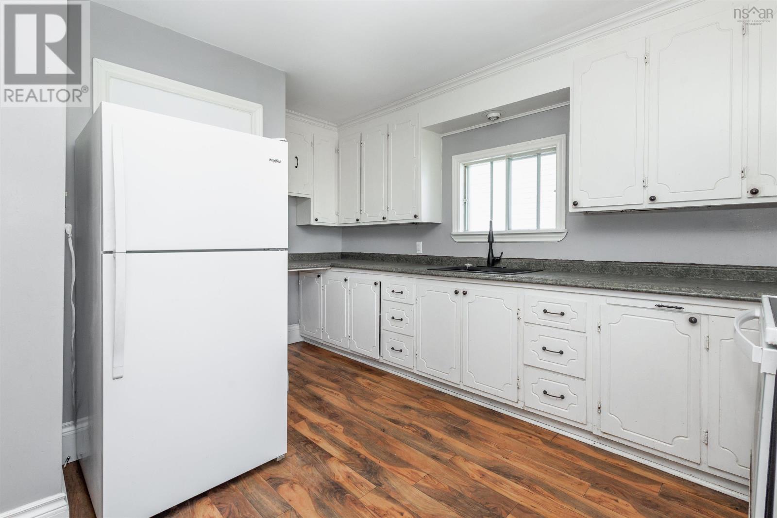 71 Sheriff Avenue Avenue - 14