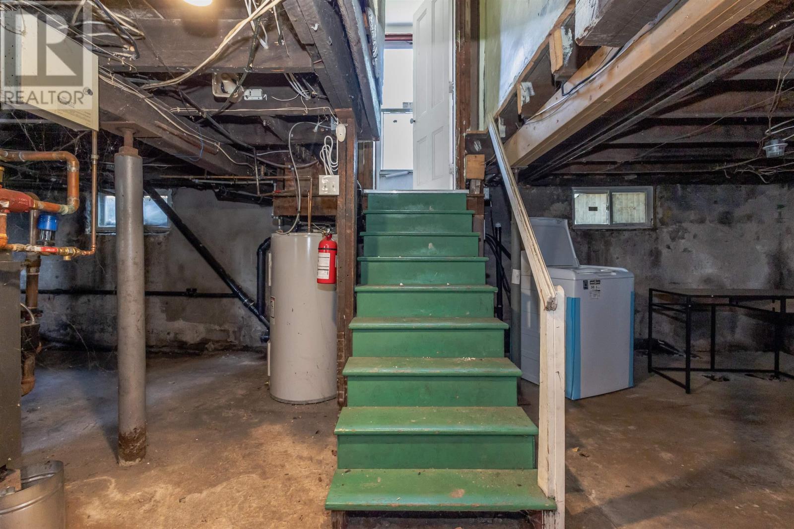 71 Sheriff Avenue Avenue - 33
