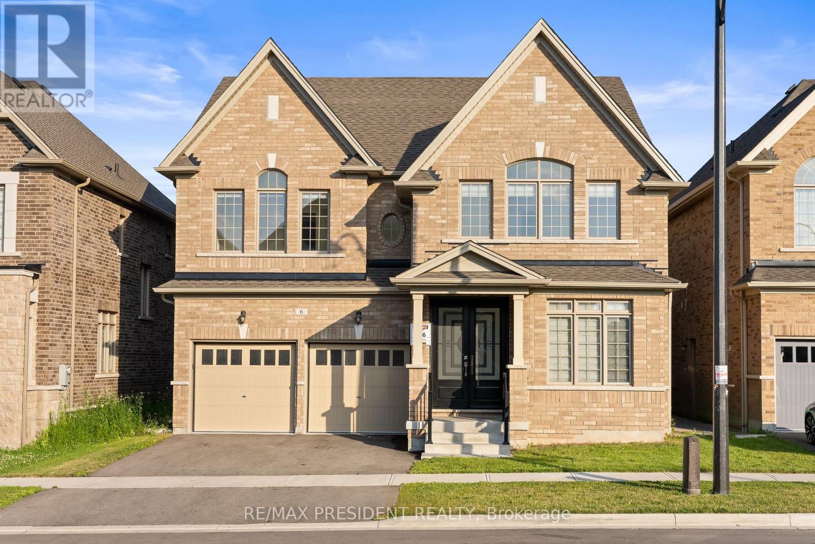 6 JENWOOD CRESCENT - 1