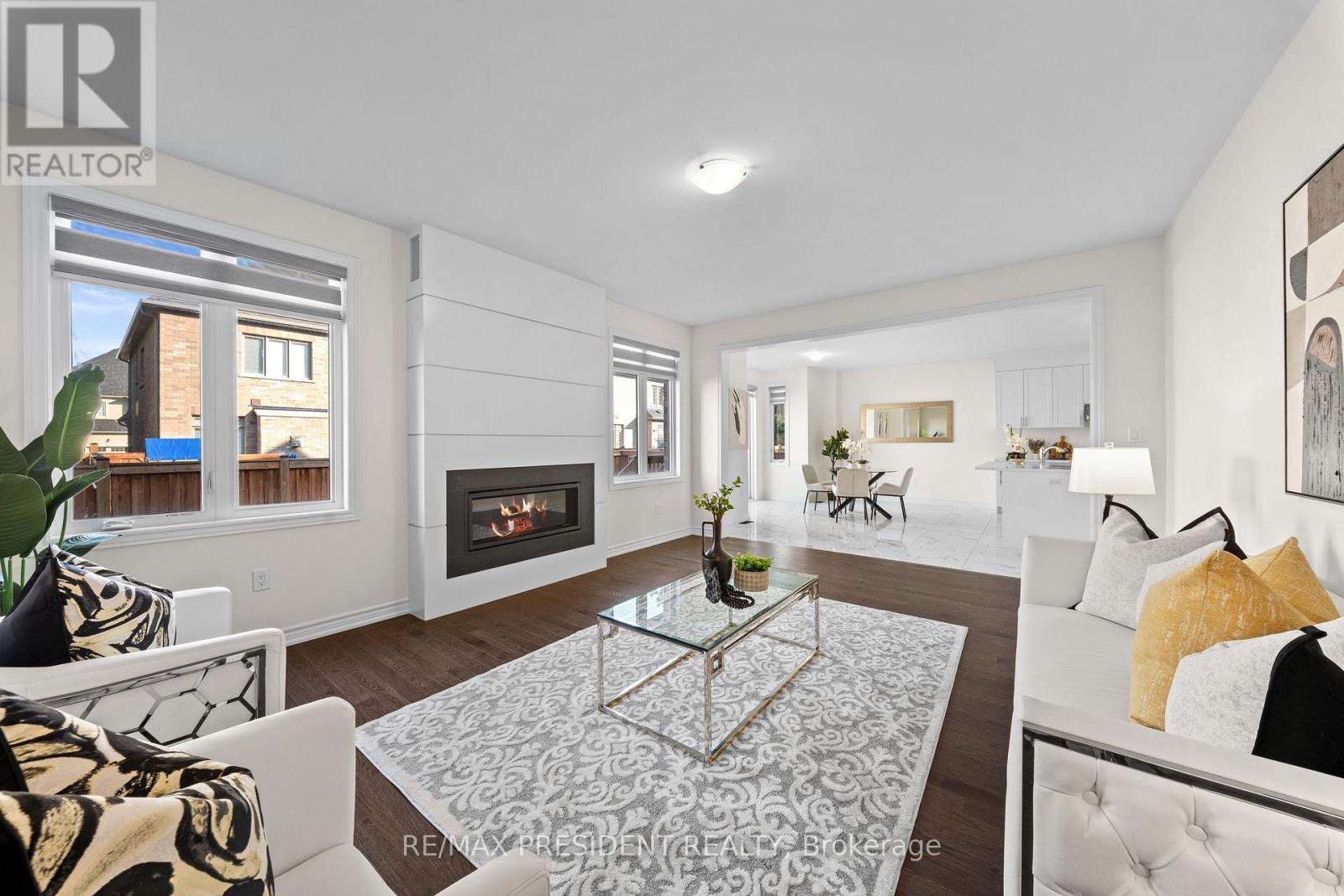 6 JENWOOD CRESCENT - 20