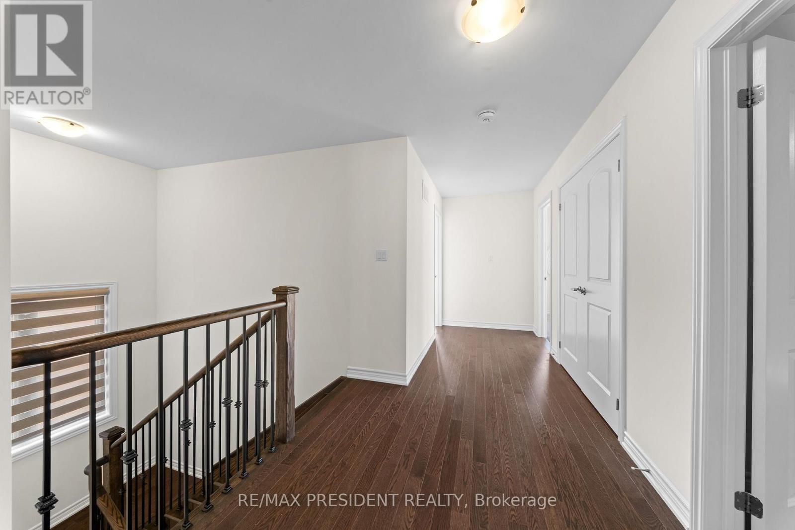 6 JENWOOD CRESCENT - 24