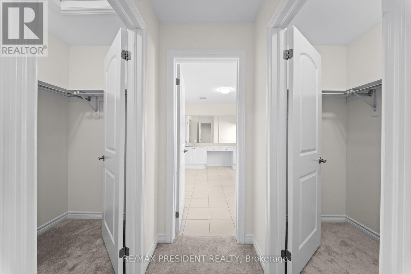 6 JENWOOD CRESCENT - 27