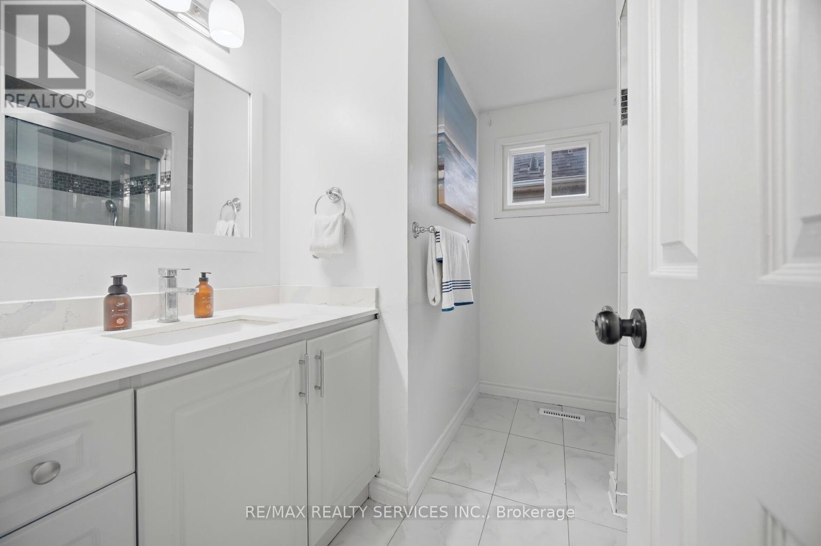 37 SOLWAY AVENUE - 19