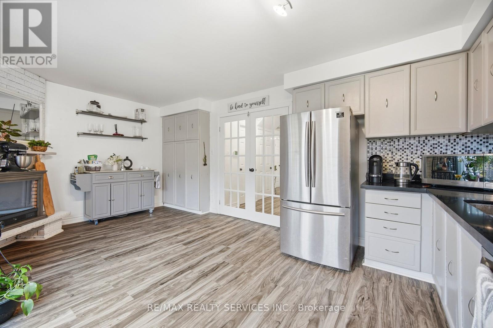 37 SOLWAY AVENUE - 23