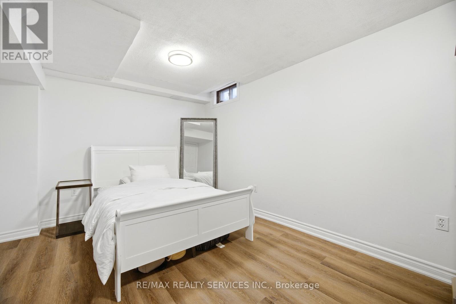37 SOLWAY AVENUE - 26