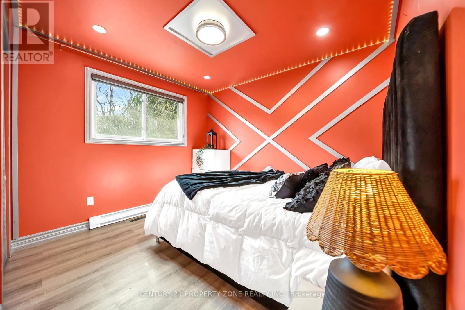 5172 TRAFALGAR ROAD - 32