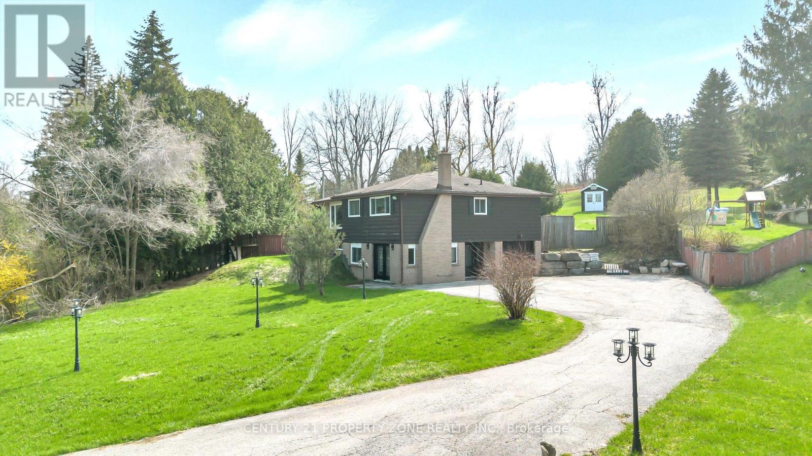 5172 TRAFALGAR ROAD - 44
