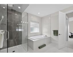 15668 82a Avenue, Surrey, BC V4N0R9 Photo 27