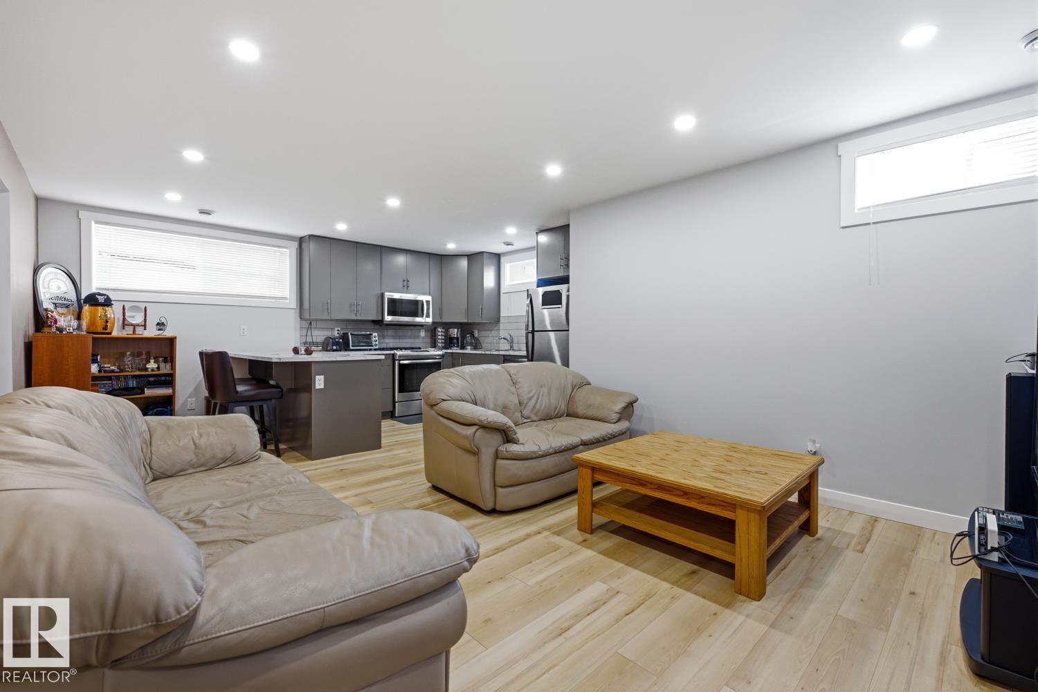 10612 79 ST NW - 19