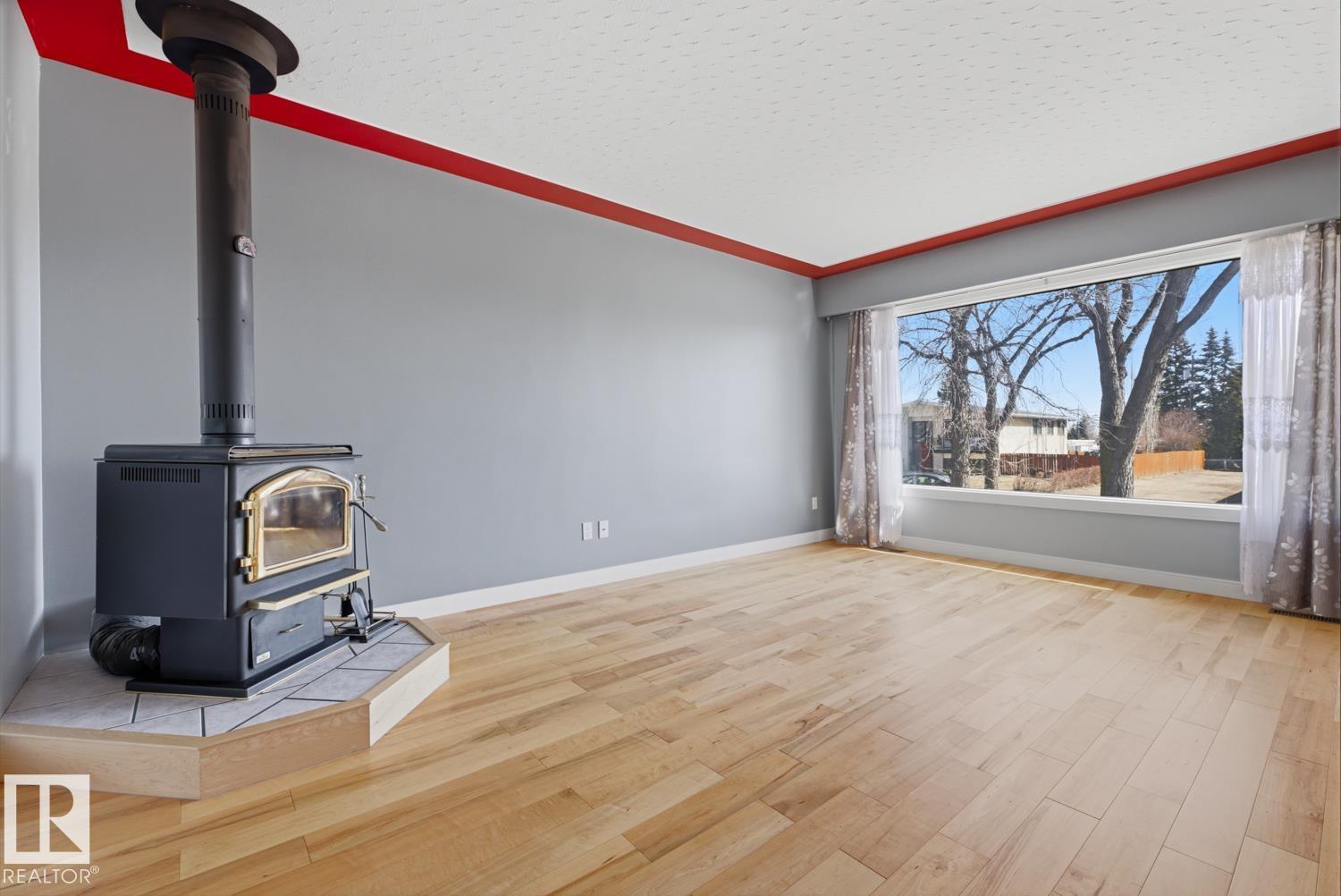 10612 79 ST NW - 3