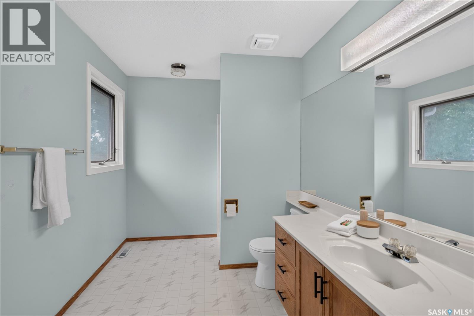 418 Fehr CRESCENT - 21