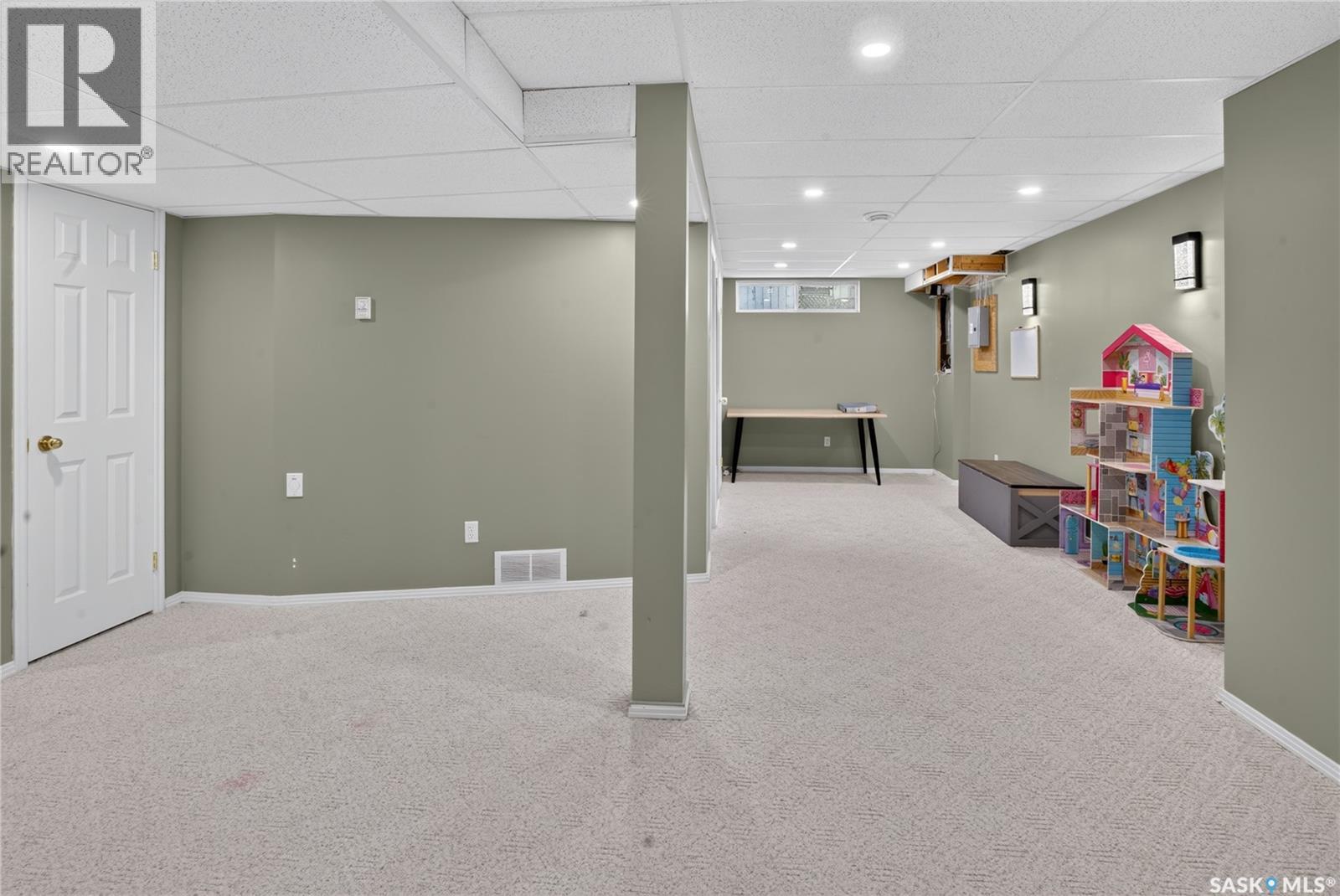 418 Fehr CRESCENT - 31