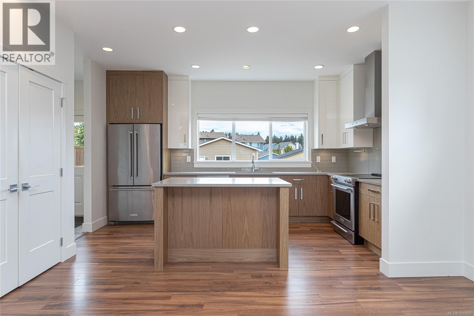 366 Caspian Dr - 14