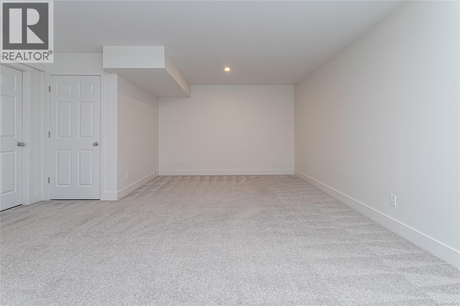 366 Caspian Dr - 34