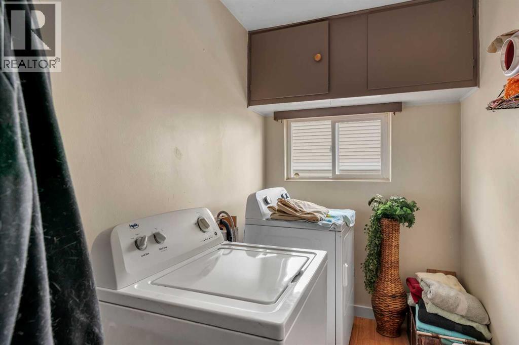 7621 23 Street SE - 13