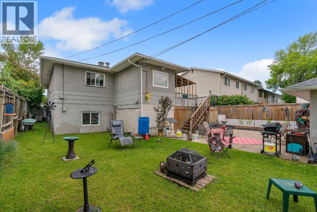 7621 23 Street SE - 28