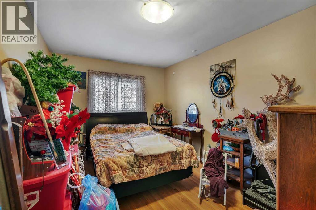 7621 23 Street SE - 10