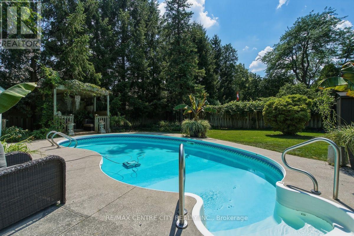 7 NORTHCREST DRIVE - 38