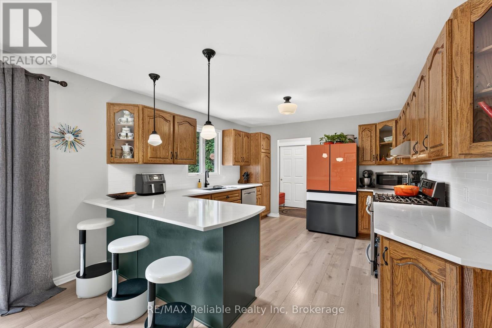 33768 MAPLE COURT - 14