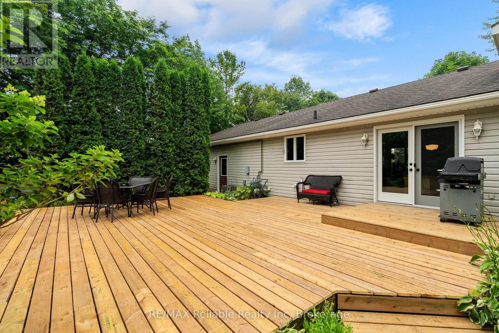 33768 MAPLE COURT - 36