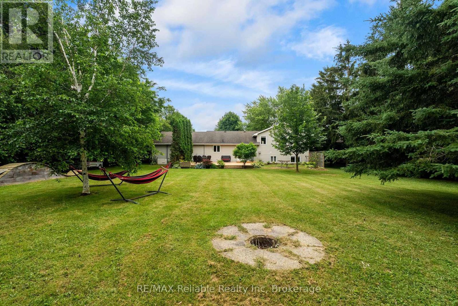 33768 MAPLE COURT - 38
