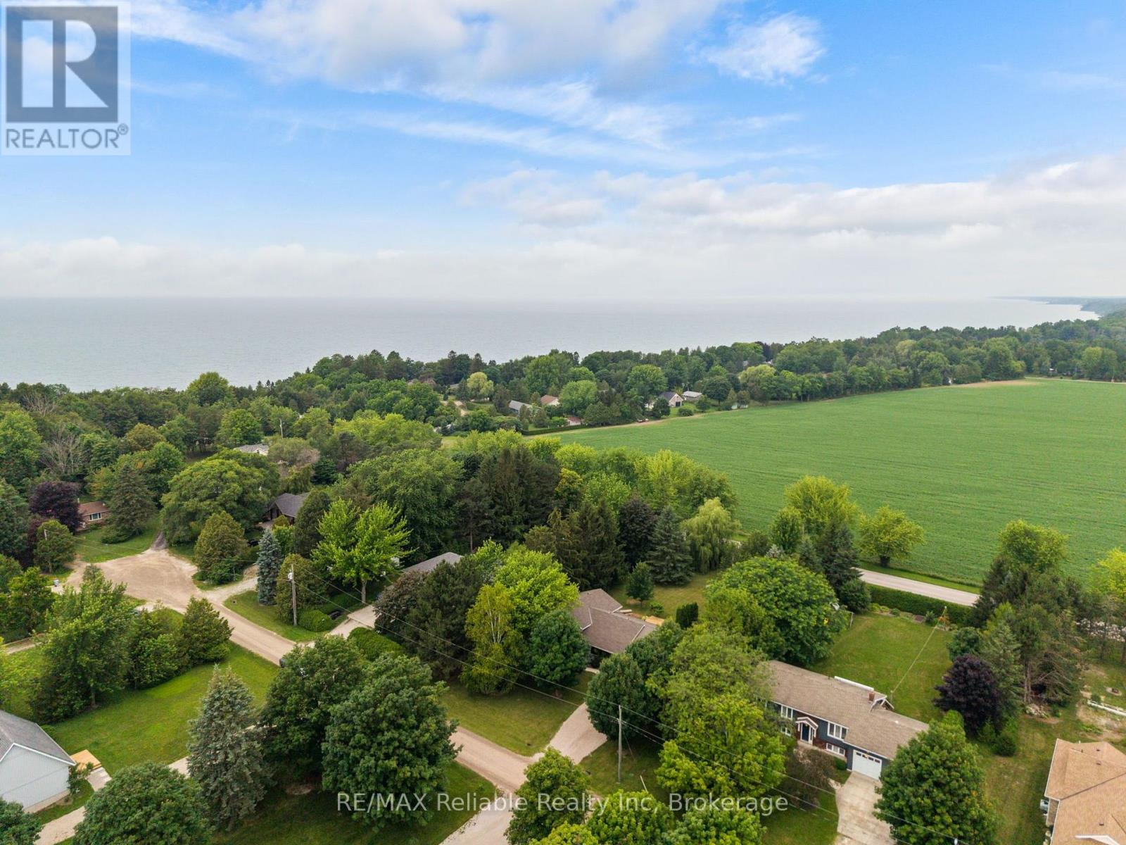 33768 MAPLE COURT - 47