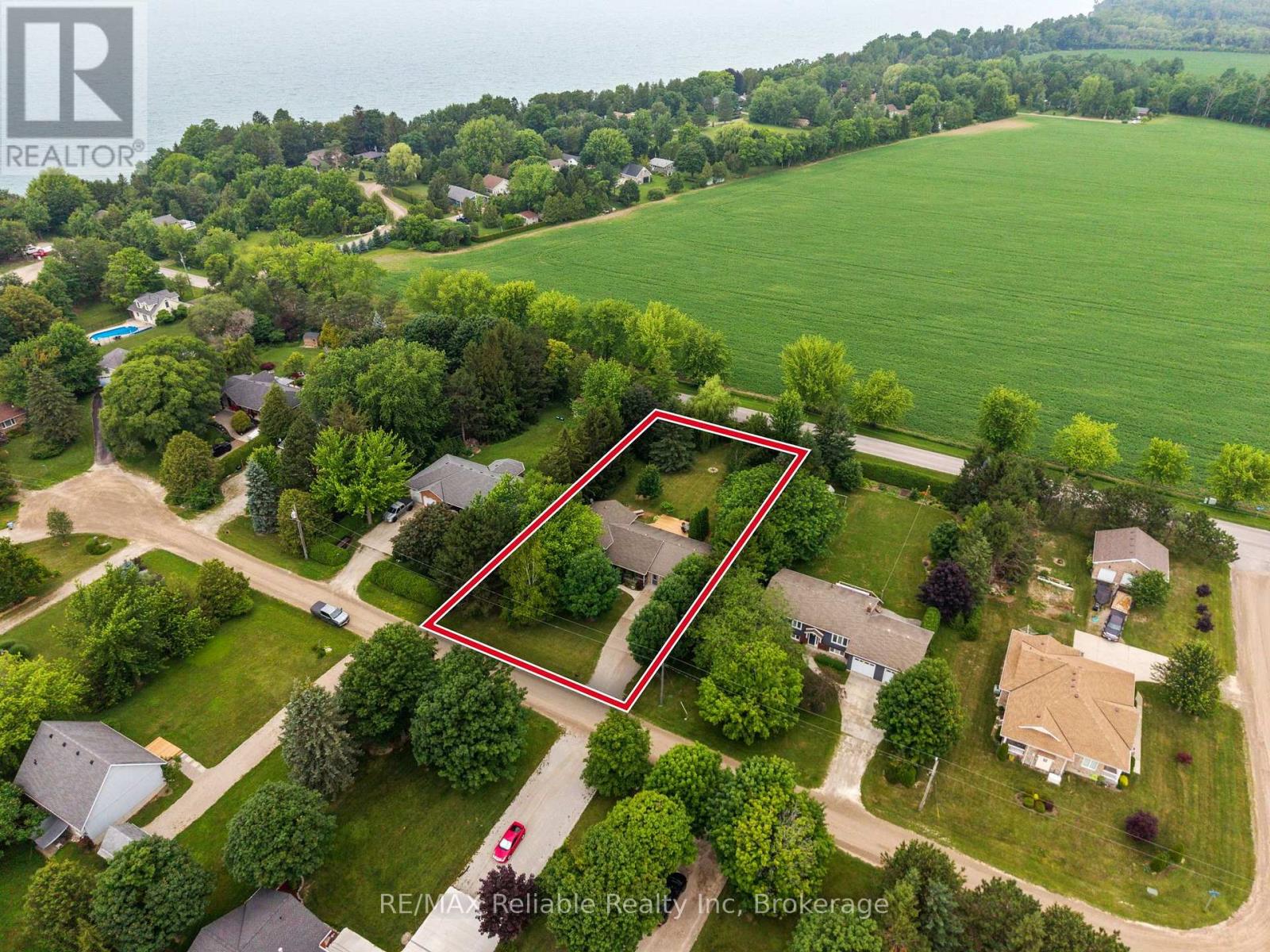 33768 MAPLE COURT - 5