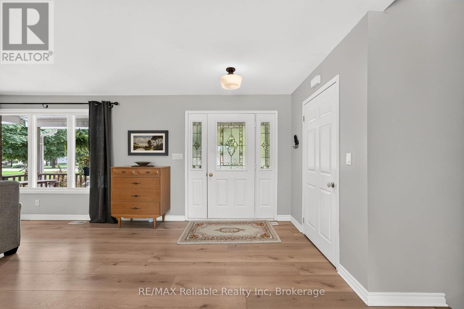 33768 MAPLE COURT - 8