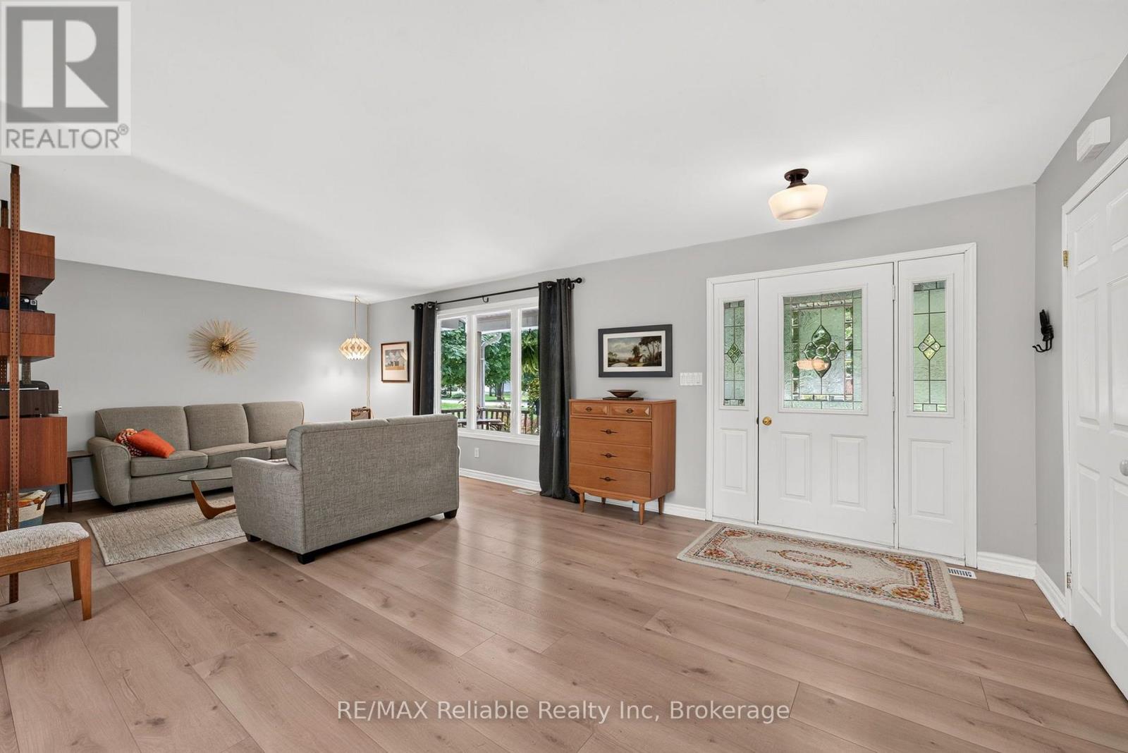 33768 MAPLE COURT - 9