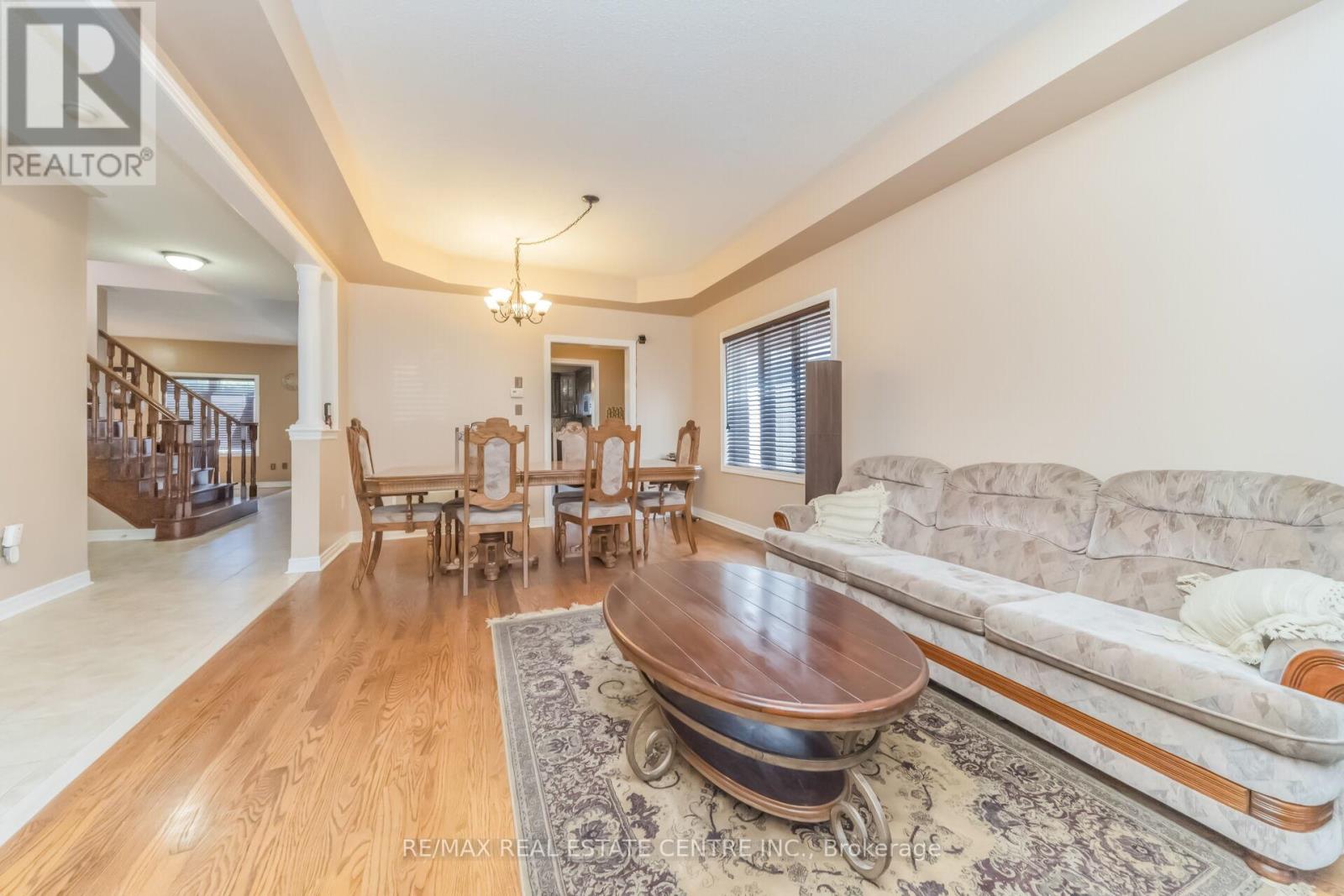 70 CARMEL CRESCENT - 10