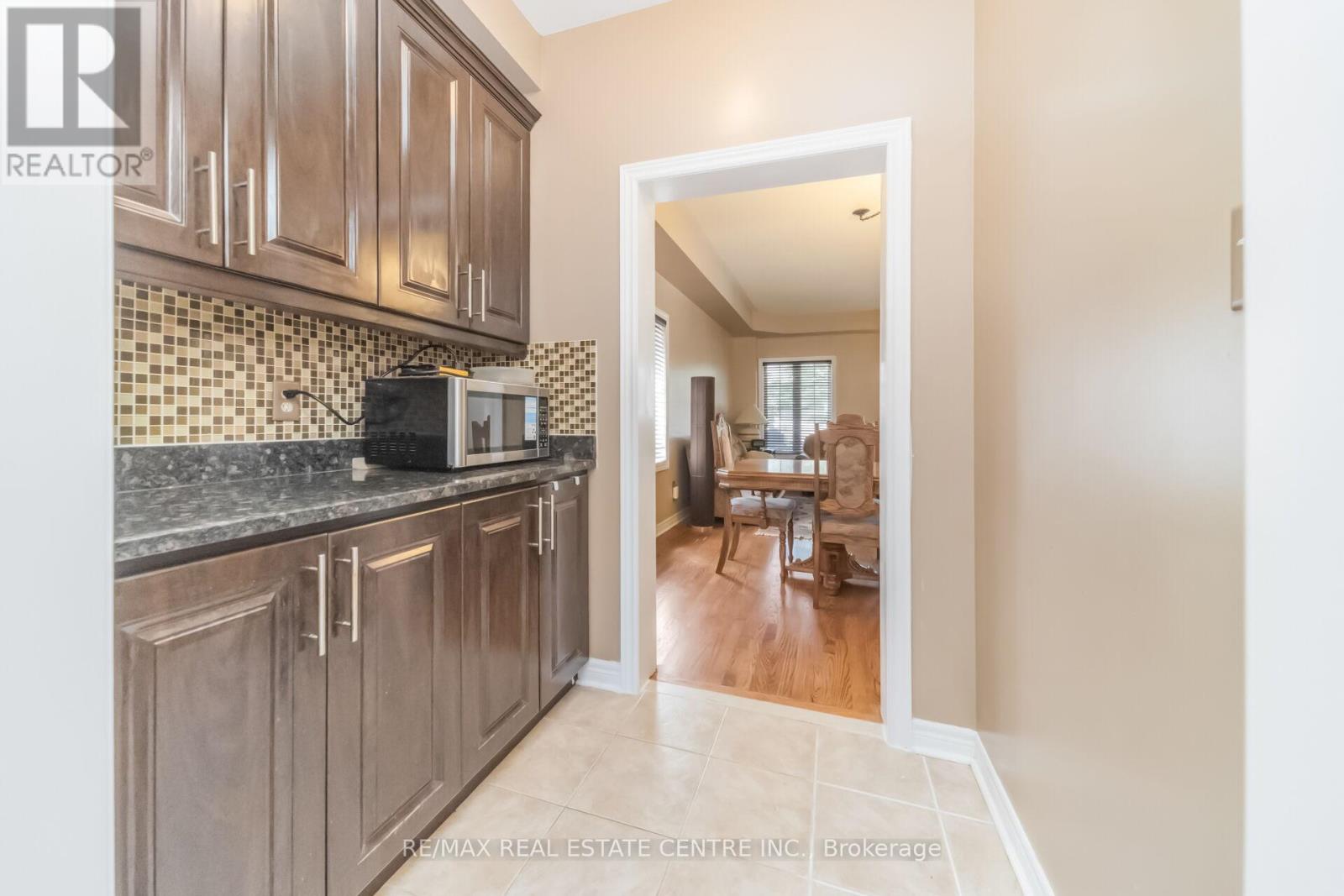 70 CARMEL CRESCENT - 22