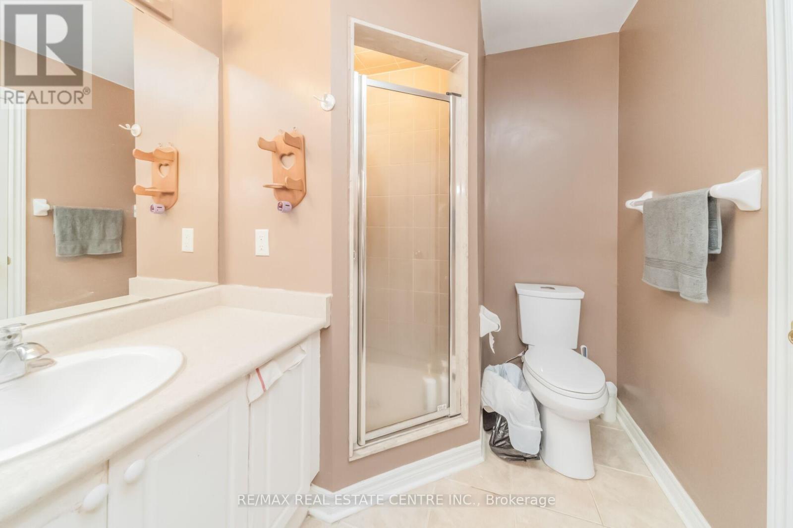 70 CARMEL CRESCENT - 31