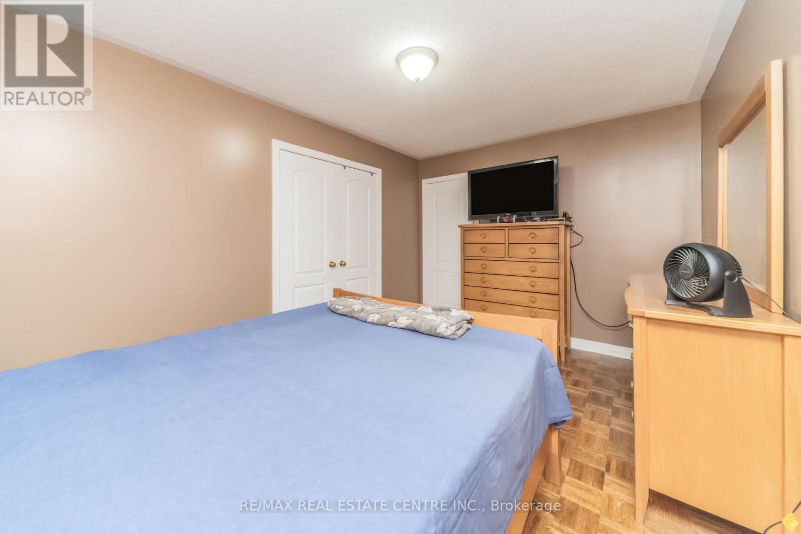 70 CARMEL CRESCENT - 33