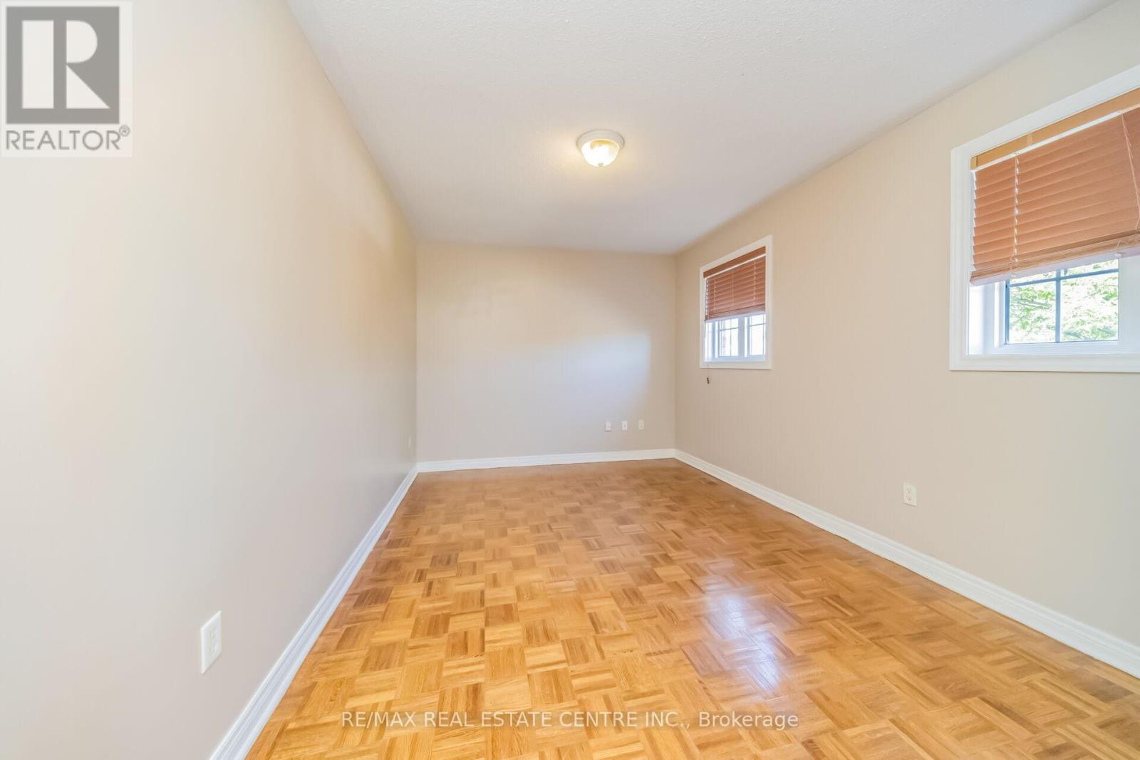 70 CARMEL CRESCENT - 35