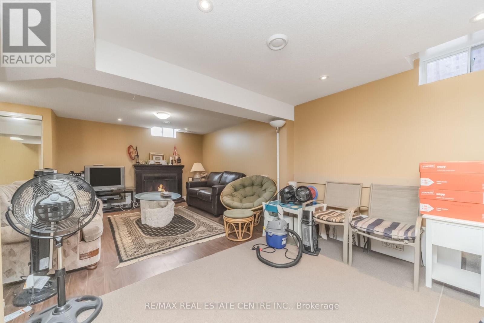 70 CARMEL CRESCENT - 36