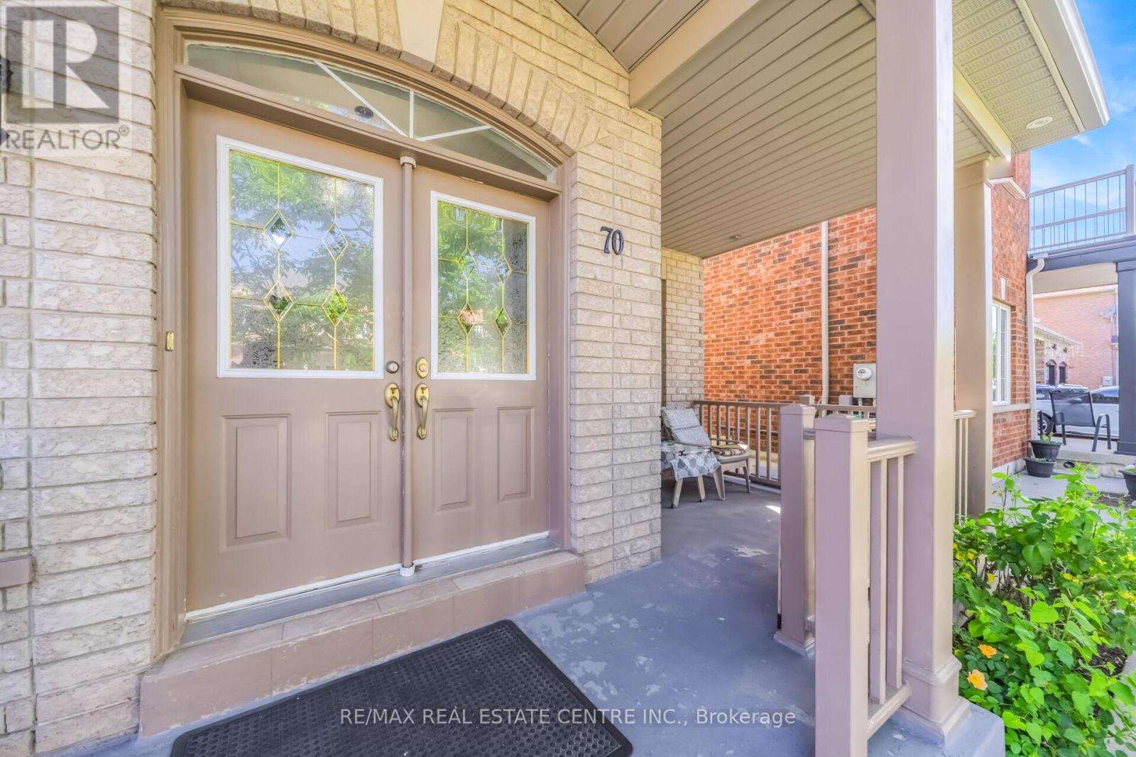 70 CARMEL CRESCENT - 4