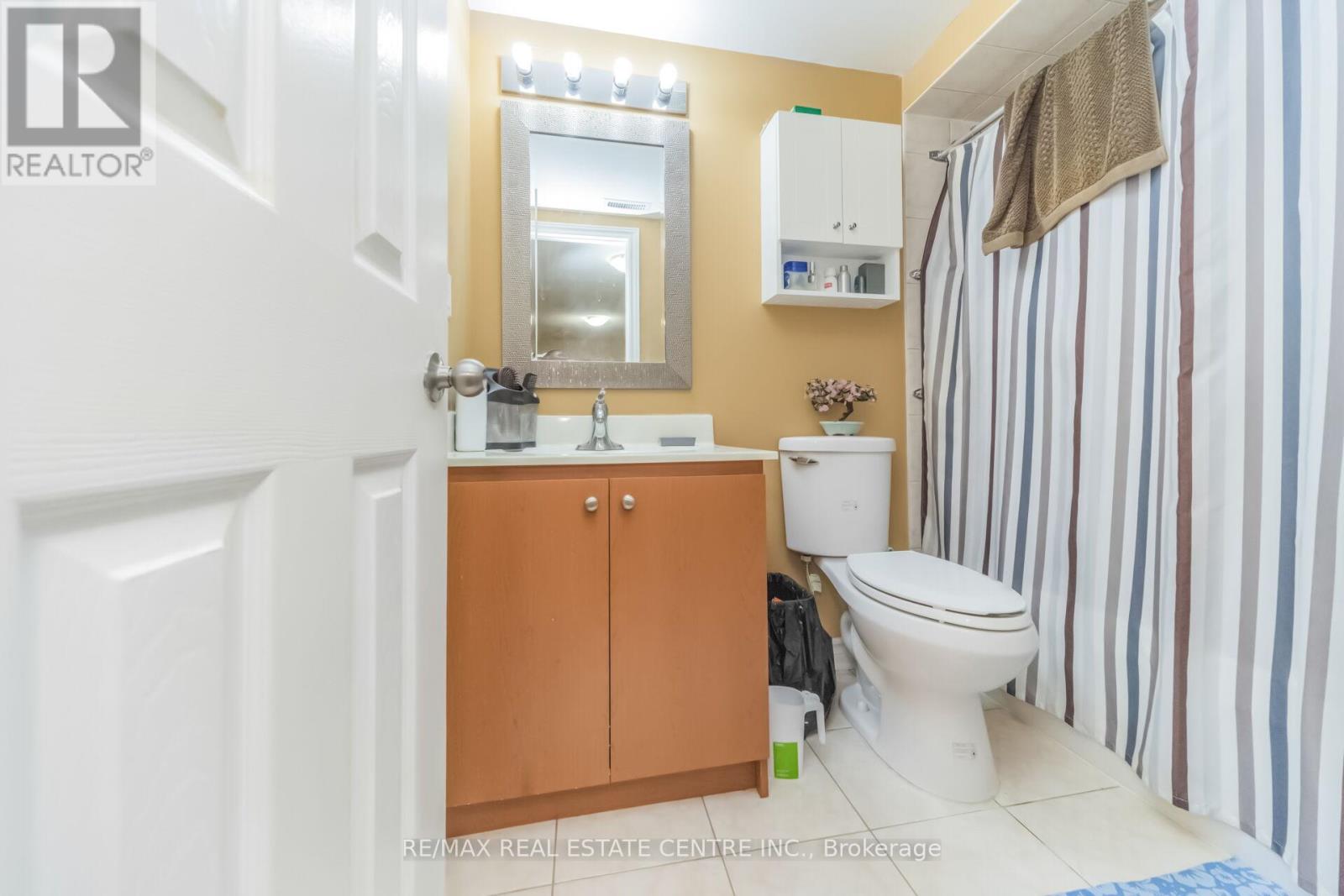 70 CARMEL CRESCENT - 44