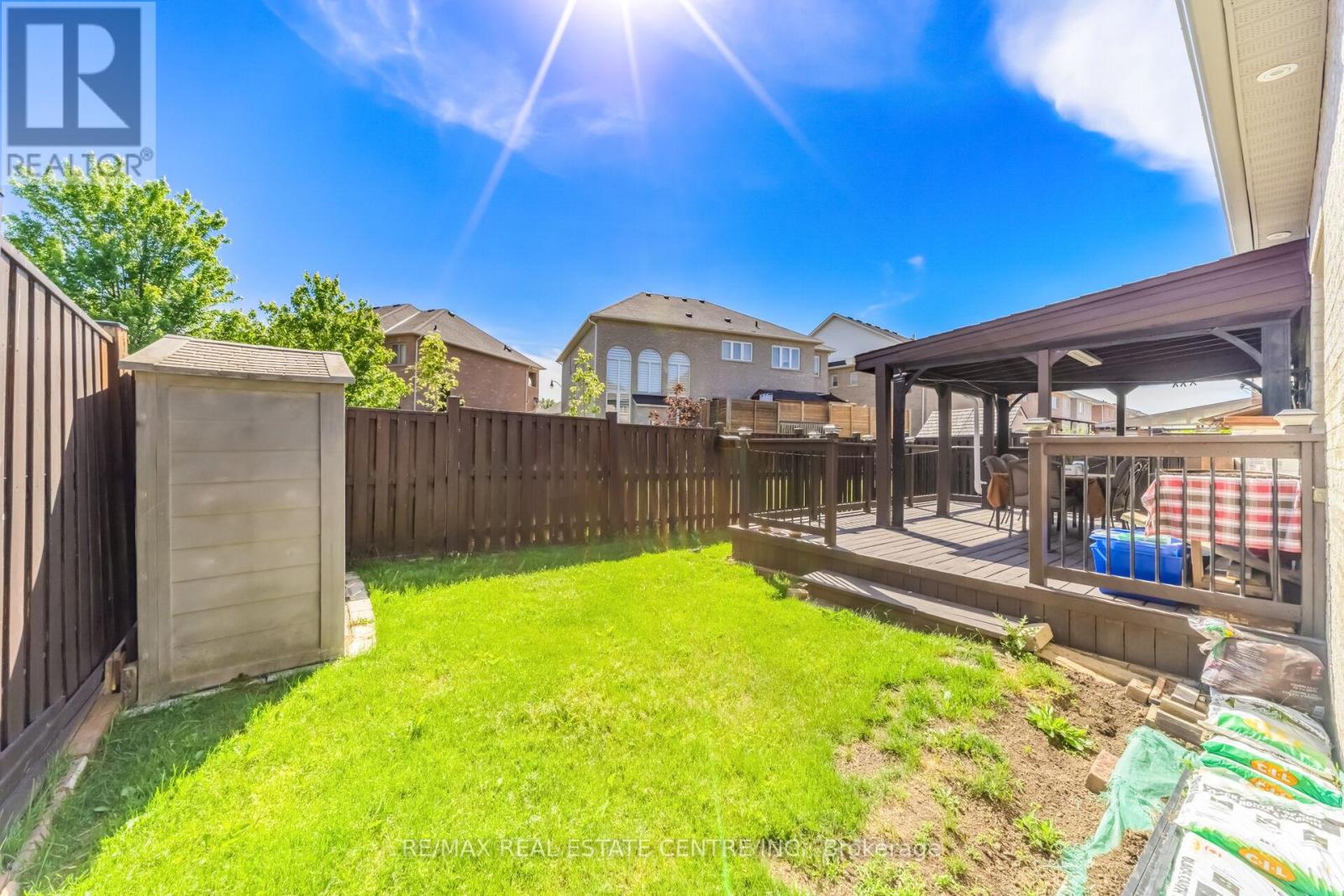 70 CARMEL CRESCENT - 46
