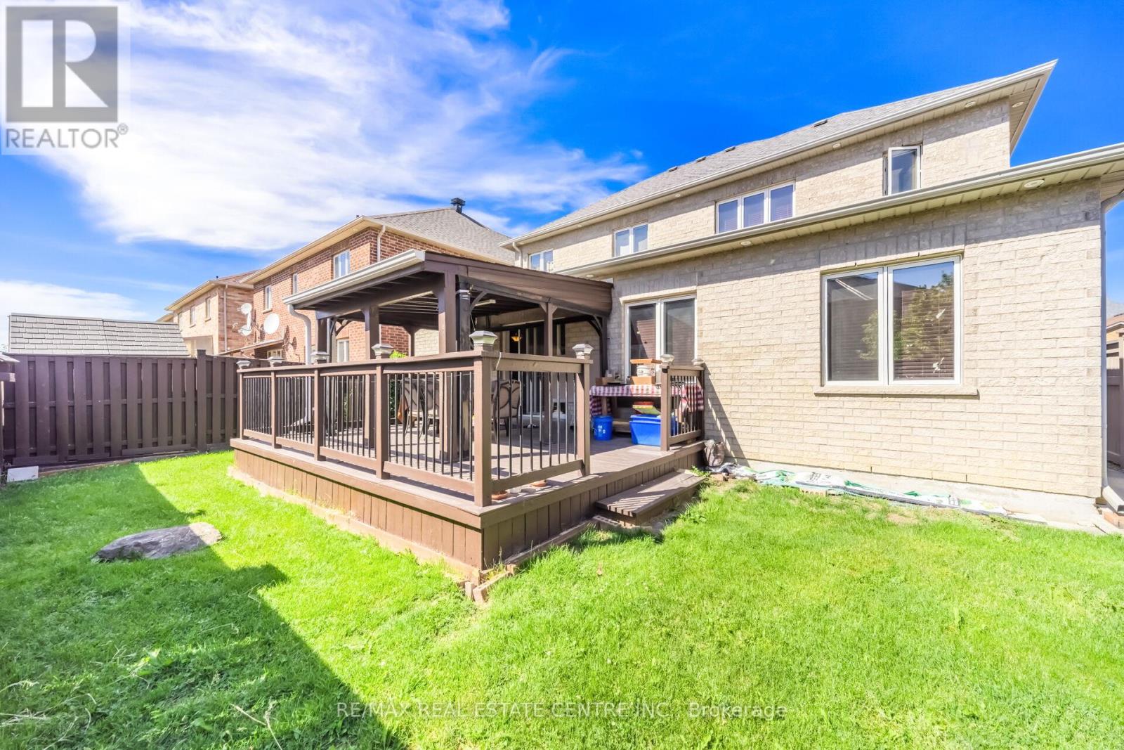 70 CARMEL CRESCENT - 50