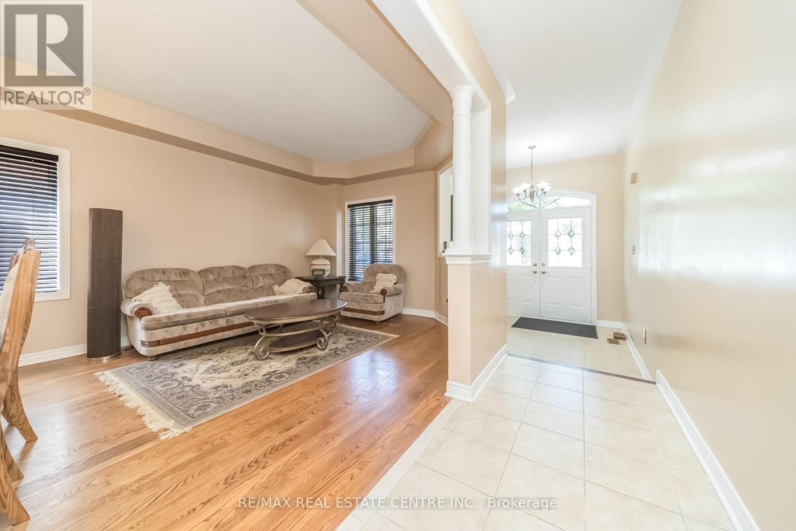 70 CARMEL CRESCENT - 8