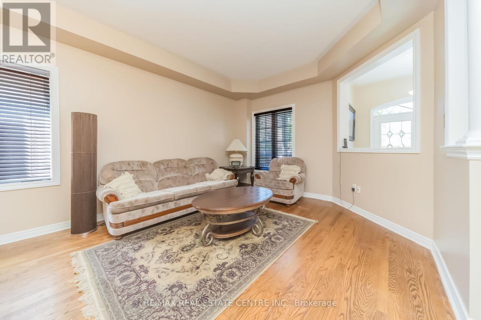 70 CARMEL CRESCENT - 9