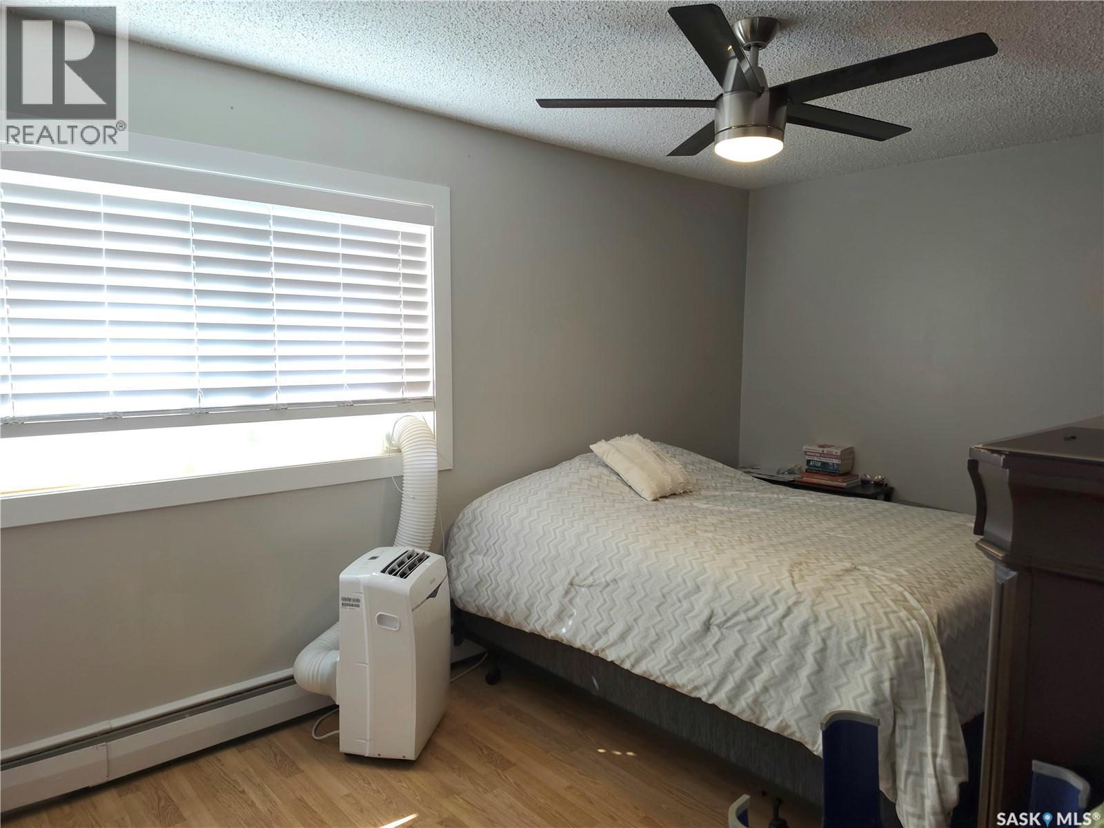 #9 605 Wilson CRESCENT - 19