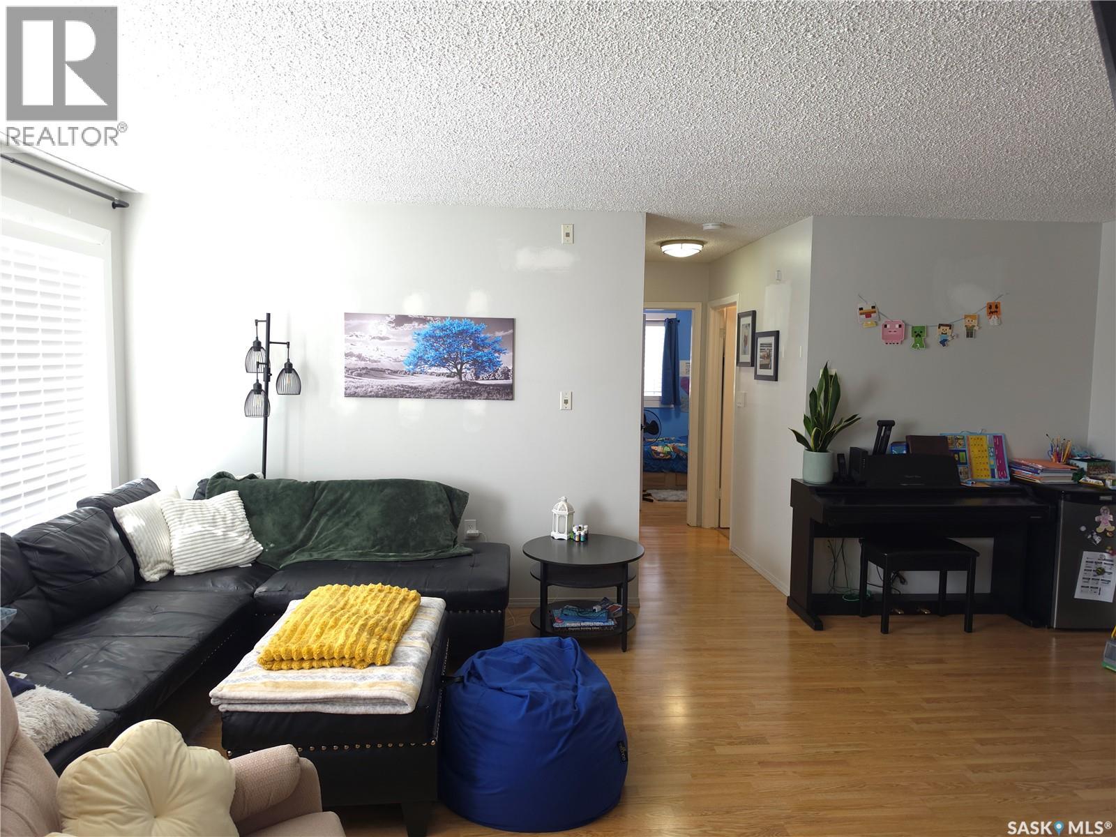#9 605 Wilson CRESCENT - 5