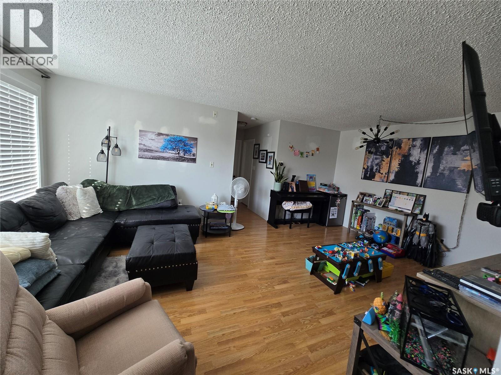 #9 605 Wilson CRESCENT - 8