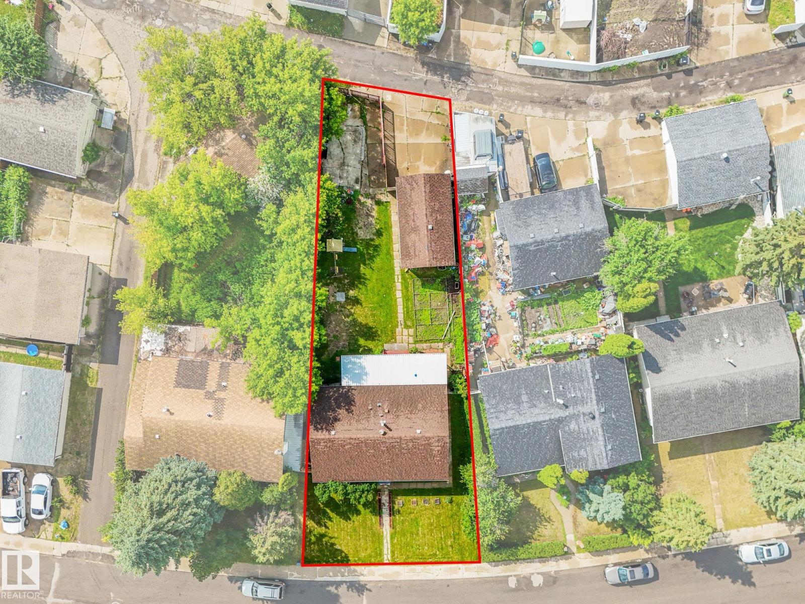 9315 151 AV NW - 22