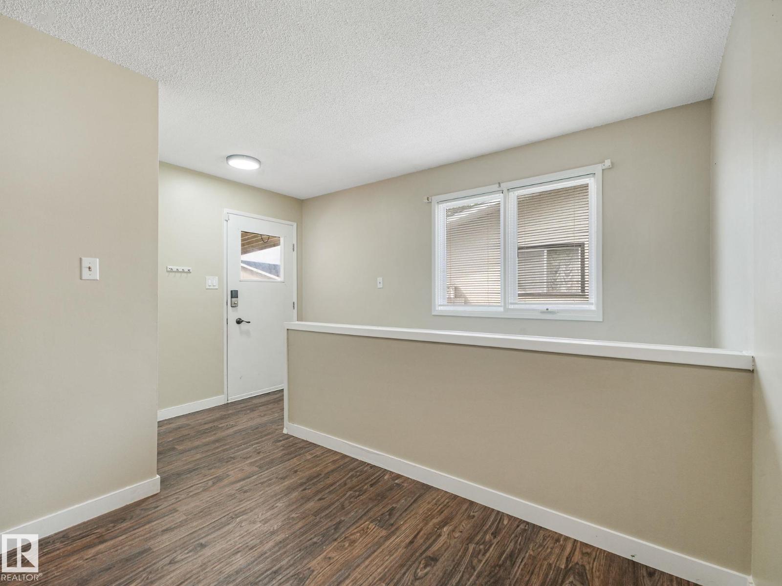 9315 151 AV NW - 31