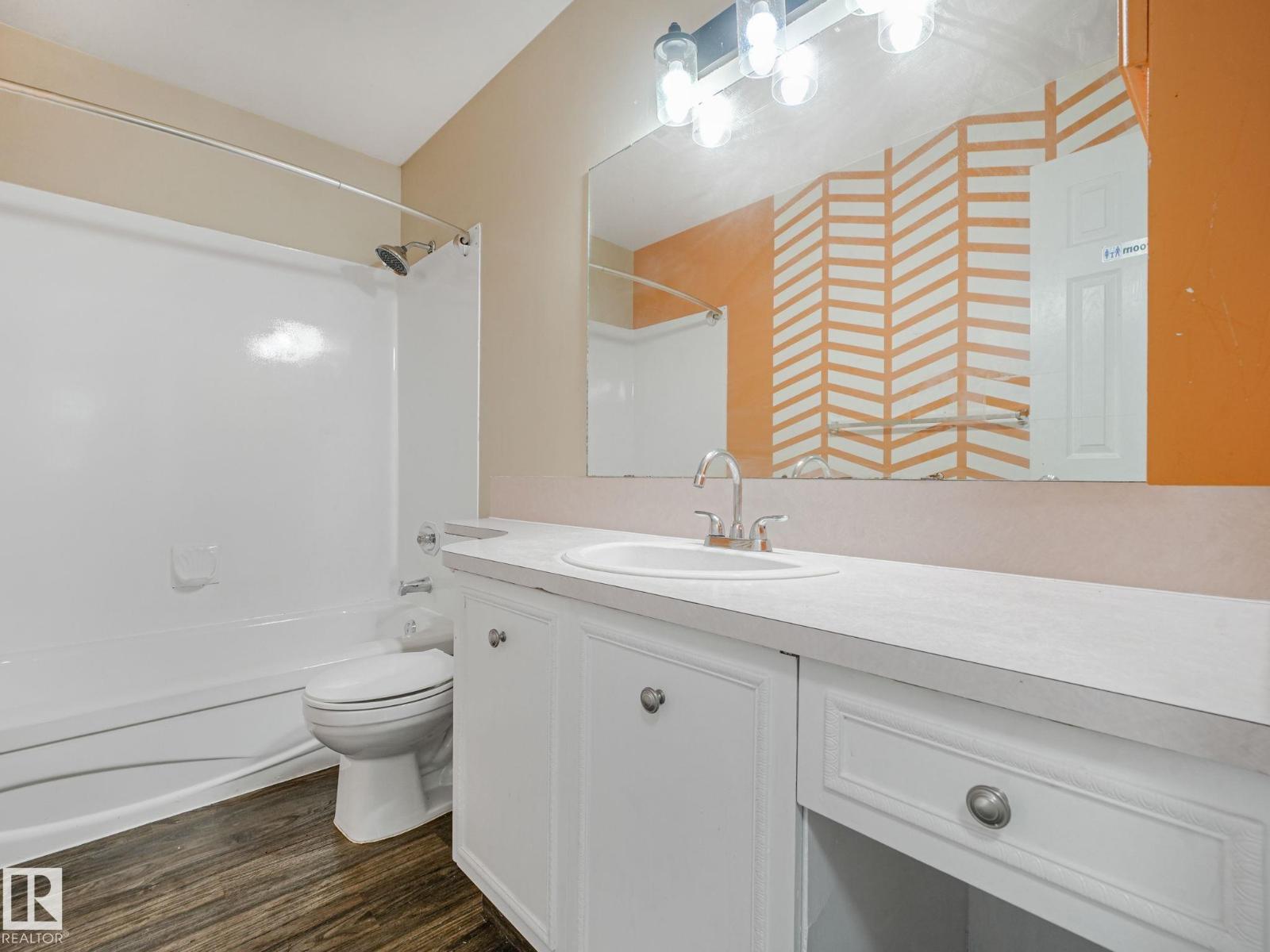 9315 151 AV NW - 45