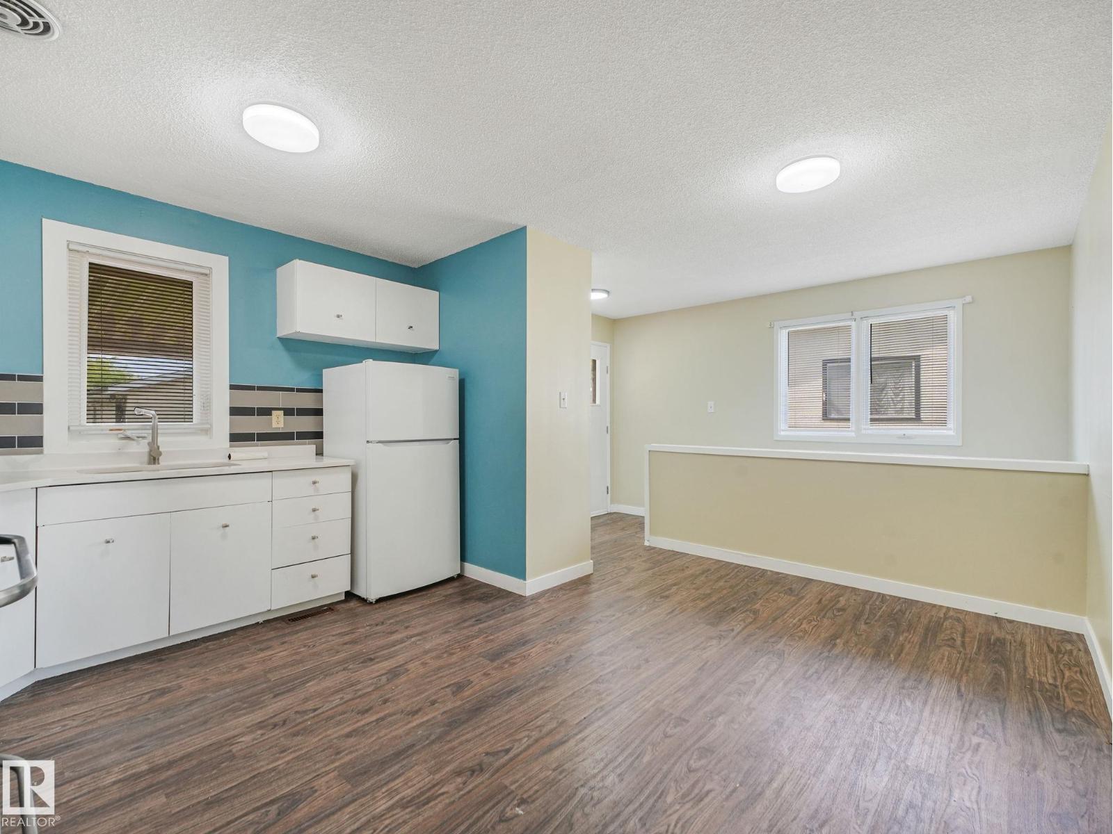 9315 151 AV NW - 29