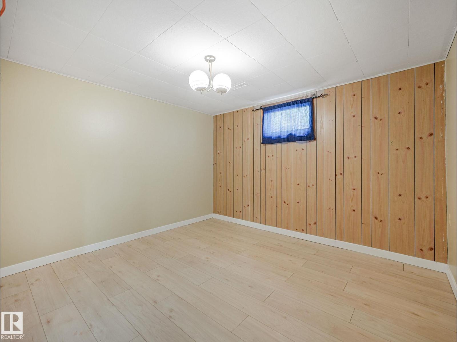 9315 151 AV NW - 59