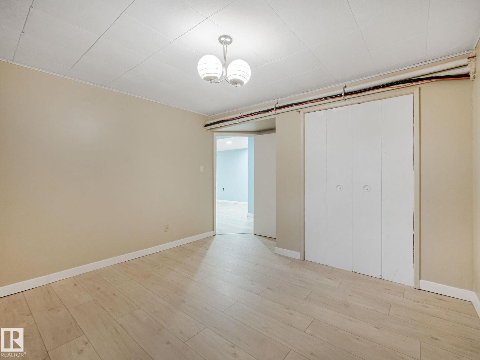 9315 151 AV NW - 60